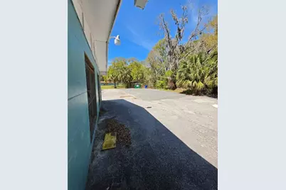 645 NE 10th Street, Crystal River, FL 34428 - Photo 14