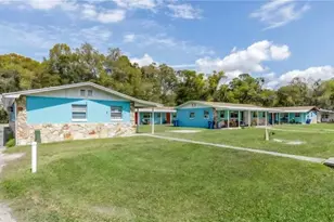 645 NE 10th St, Crystal River, FL 34428 - Photo 18