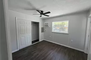 645 NE 10th St, Crystal River, FL 34428 - Photo 8