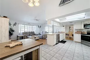 421 W Blueflax Ct, Beverly Hills, FL 34465 - Photo 16