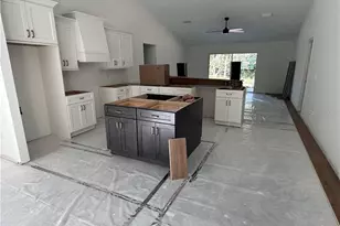 10364 N Coco Plumosa Dr, Crystal River, FL 34428 - Photo 2