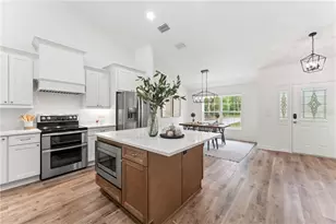 10364 N Coco Plumosa Dr, Crystal River, FL 34428 - Photo 6