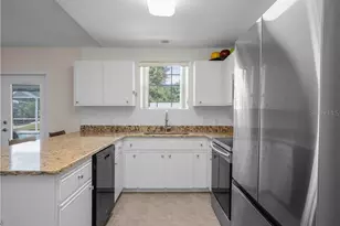 7739 E Pocono Dr, Inverness, FL 34450 - Photo 12