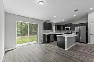 1736 W Hall Pl, Citrus Springs, FL 34434 - Photo 4