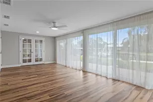 11269 W Bayshore Dr, Crystal River, FL 34429 - Photo 14