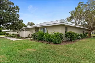11269 W Bayshore Dr, Crystal River, FL 34429 - Photo 8