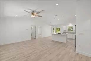 20615 SW Robin Dr, Dunnellon, FL 34431 - Photo 10
