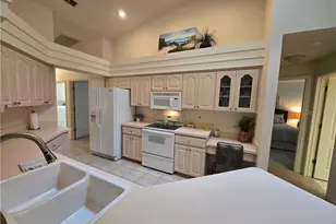 782 E Keller Ct, Hernando, FL 34442 - Photo 10