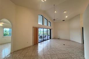 230 Rotonda Cir - Photo 4