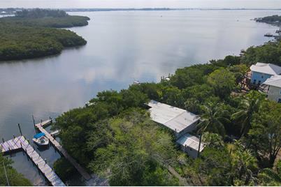 8144 Little Gasparilla Island, Placida, FL 33946 - Photo 32