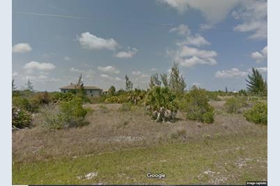 10486 Poughkeepsie Circle, Port Charlotte, FL 33981 - Photo 10