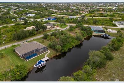 13902 Begonia Circle, Port Charlotte, FL 33981 - Photo 2