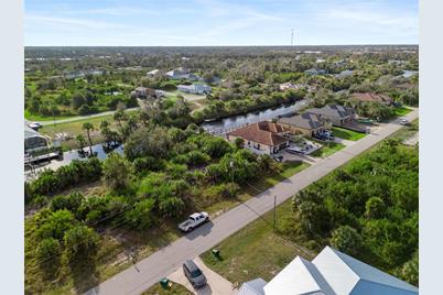 13886 Allamanda Circle, Port Charlotte, FL 33981 - Photo 8