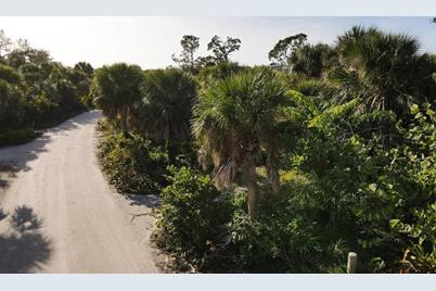 21 Bayshore Circle, Placida, FL 33946 - Photo 12