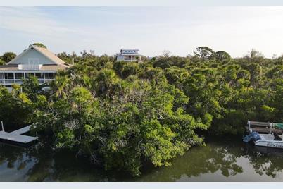 21 Bayshore Circle, Placida, FL 33946 - Photo 10