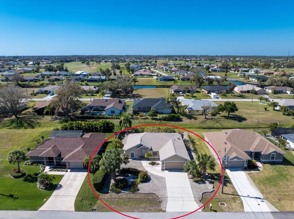 63 Mariner Ln, Placida, FL 33947