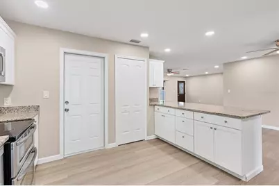 76 Caddy Road, Rotonda West, FL 33947 - Photo 16