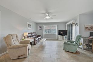 215 Persimmon St - Photo 10