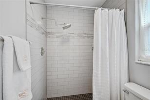 215 Persimmon St - Photo 20