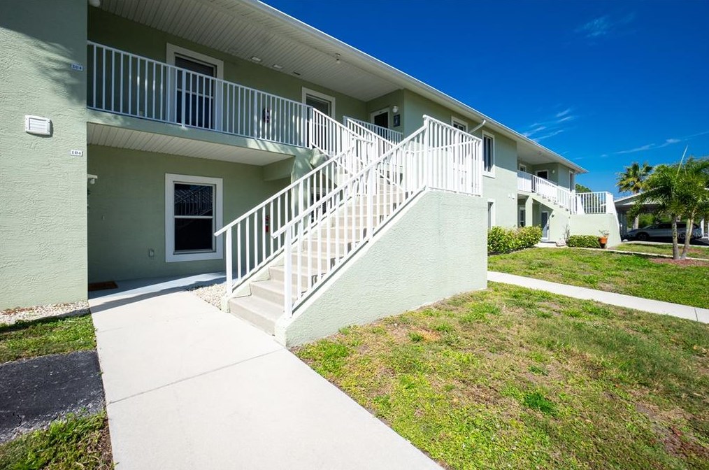 8050 Memory Ln #203, Placida, FL 33947