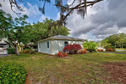 110 S Oxford Drive, Englewood, FL 34223 - Photo 12