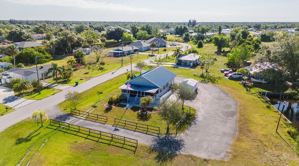 29200 Cybele St, Punta Gorda FL 33982-0085 exterior