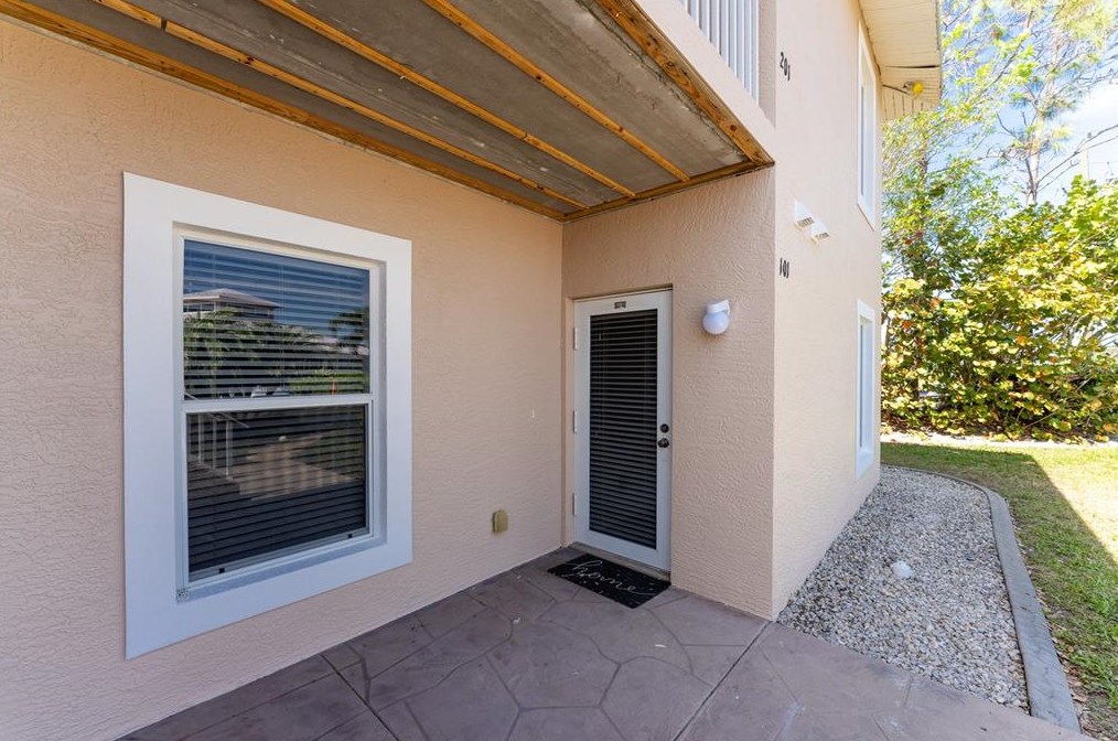 9500 Fiddlers Green Cir #101, Placida, FL 33947