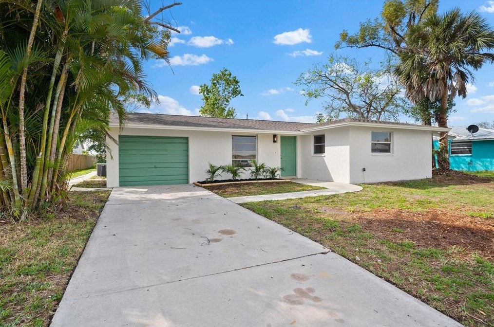 3445 Gulf Ln, Placida, FL 33947