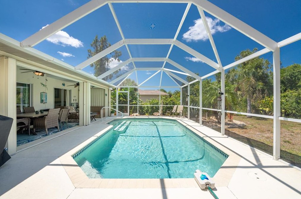 123 Antis Dr, Placida, FL 33947-2849