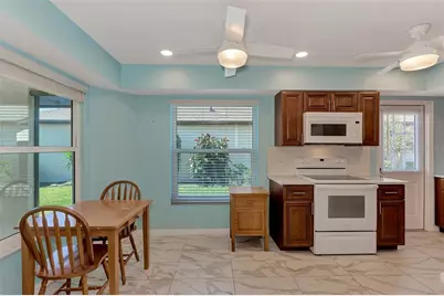 570 Foxwood Boulevard #196, Englewood, FL 34223 - Photo 10