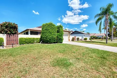 570 Foxwood Boulevard #196, Englewood, FL 34223 - Photo 4