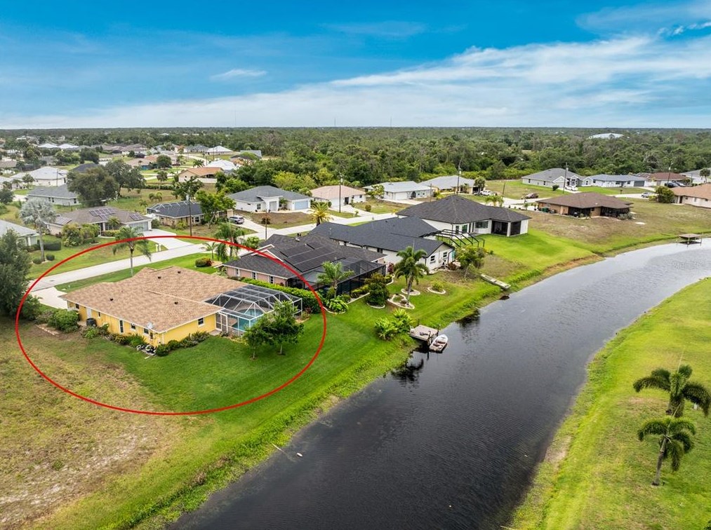 176 Mark Twain Ln, Placida, FL 33947