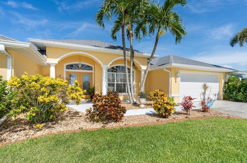 9 Medalist Pl, Placida, FL 33947