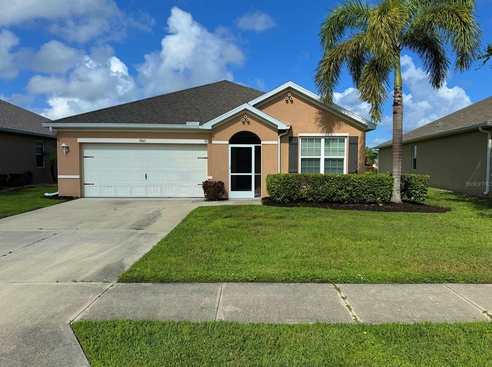 7845 Mikasa Dr, Punta Gorda, FL 33950