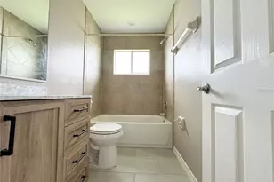 35 Mark Twain Ln, Rotonda West, FL 33947 - Photo 10