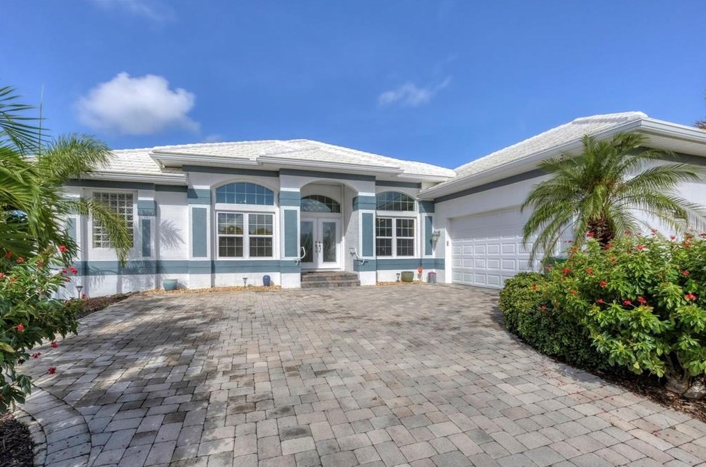 471 Coral Creek Dr, Placida, FL 33946