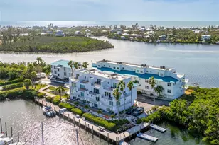 8013 Bay Pointe Dr, Englewood, FL 34224 - Photo 2