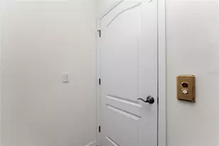 8013 Bay Pointe Dr, Englewood, FL 34224 - Photo 28