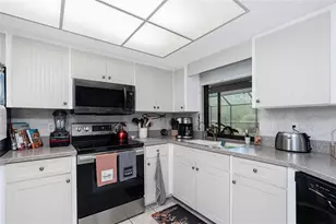 10127 Peach Ave, Englewood, FL 34224 - Photo 4