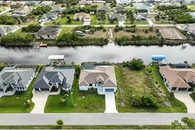 15384 Hennipen Circle, Port Charlotte, FL 33981 - Photo 40