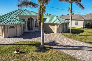 9567 Honeymoon Dr, Port Charlotte, FL 33981 - Photo 2