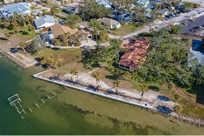 99 W Riverview Avenue, Englewood, FL 34223 - Photo 2