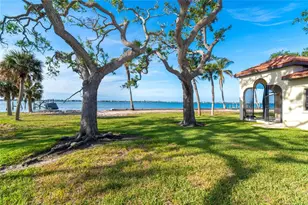 99 W Riverview Ave, Englewood, FL 34223 - Photo 18