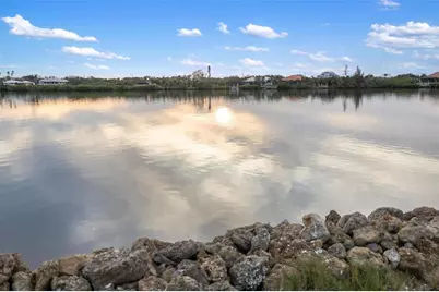 1990 Bayshore Drive, Englewood, FL 34223 - Photo 10