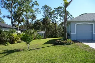 380 Hoffer St, Port Charlotte, FL 33953 - Photo 4