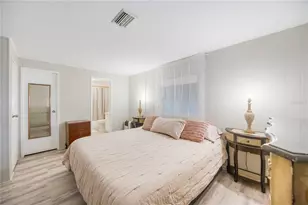 61 S Easter Island Cir, Englewood, FL 34223 - Photo 28