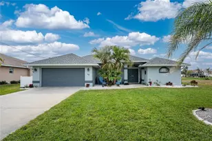 60 White Marsh Ln, Rotonda West, FL 33947 - Photo 2
