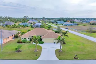 1 Sportsman Terrace, Rotonda West, FL 33947 - Photo 2