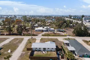 1455 New Point Comfort Rd, Englewood, FL 34223 - Photo 22