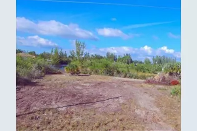 15642 Applewhite Circle, Port Charlotte, FL 33981 - Photo 4